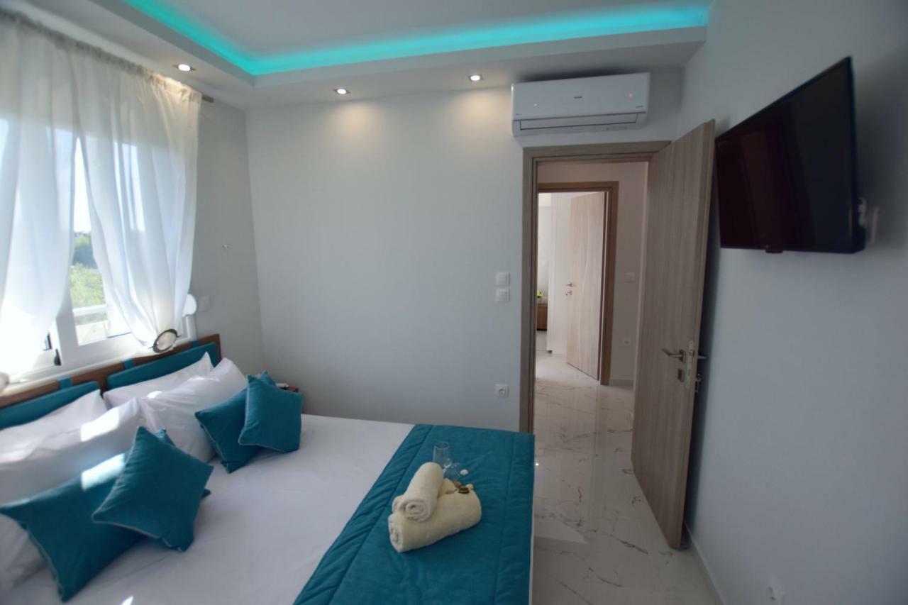 V Luxury Suites Toroni 3 Exterior foto