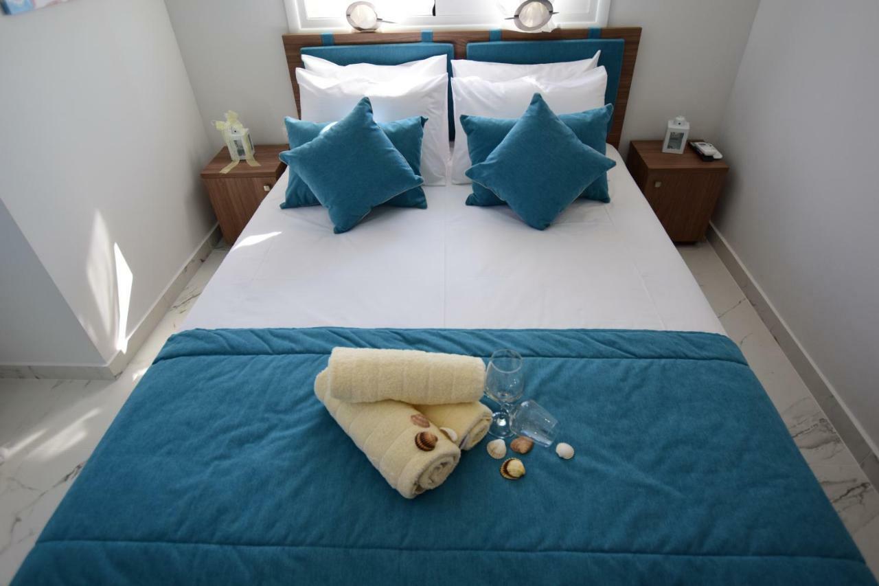 V Luxury Suites Toroni 3 Exterior foto